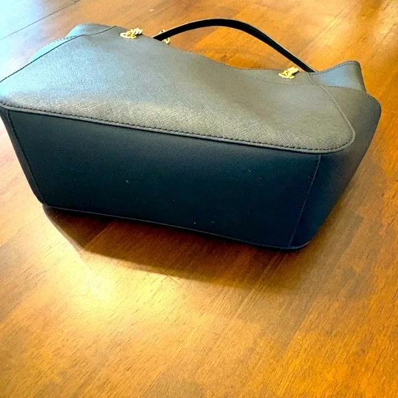 Michael Kors Black Shoulder Bag with Gold Accents - Picture 4 of 7